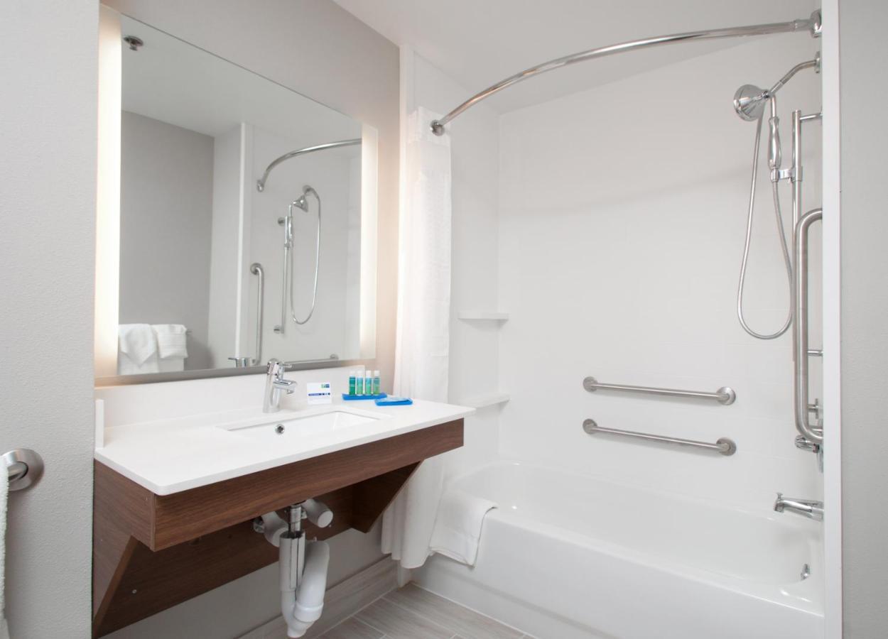 Holiday Inn Express Quantico - Stafford By Ihg Buitenkant foto